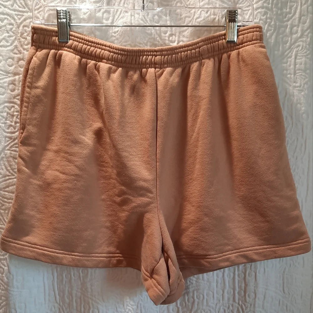 Aerie Womans Shorts Medium Tan Athletic Elastic Waistband Relaxed Fit Comfort